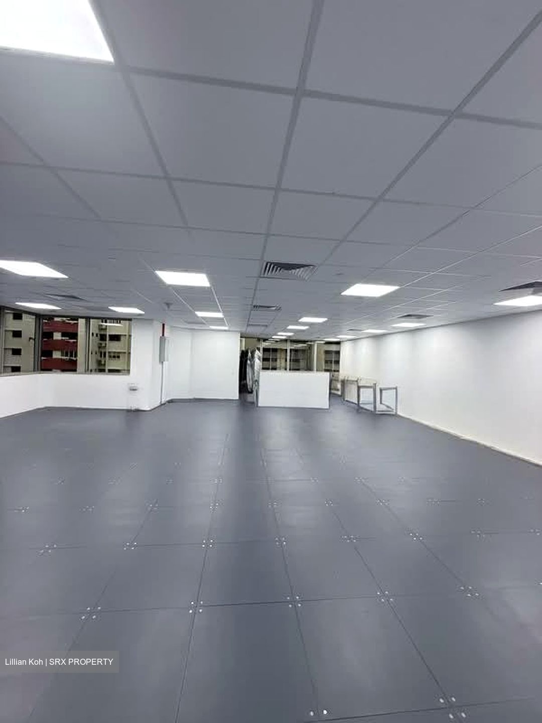 Odeon Towers (D7), Office #544648741